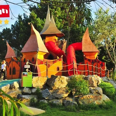 Chalet Klokhuis Private Property On 5 Star Capfun Park Daire